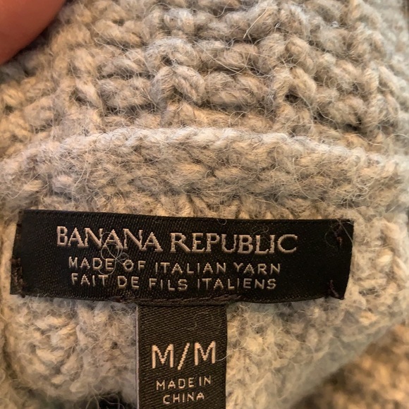 Banana republic Grey turtleneck - Picture 3 of 3